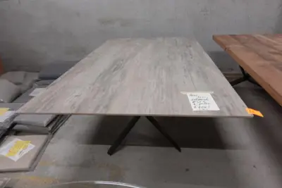 Tafel Joli – kavel bij Openbare Verkopen, Wakken