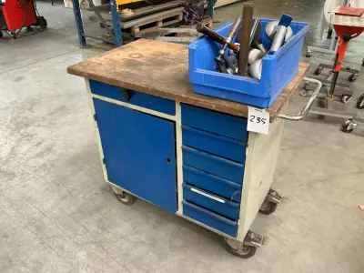 Tool trolley – kavel bij Dome Auctions, Höhenkirchen-Siegertsbrunn