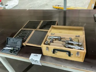 Various measuring tools – kavel bij Dome Auctions, Höhenkirchen-Siegertsbrunn