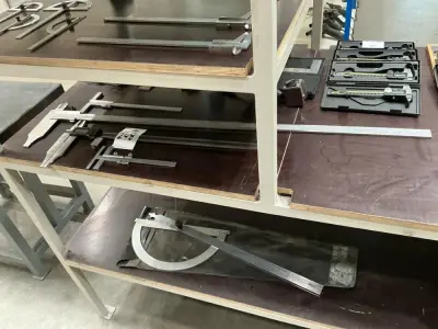 Calipers – kavel bij Dome Auctions, Höhenkirchen-Siegertsbrunn