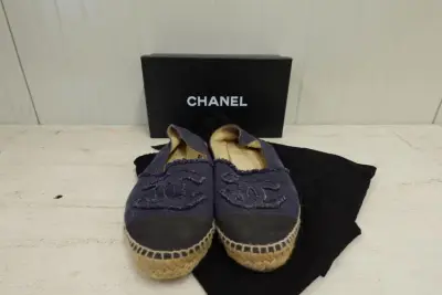 Chanel espadrilles – kavel bij Openbare Verkopen, Wielsbeke