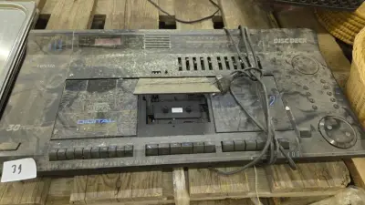 cassettedeck / cd speler – kavel bij Openbare Verkopen, Aalst