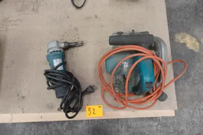 2x Makita machine – kavel bij Openbare Verkopen, Wervik