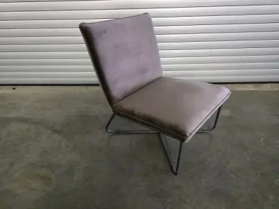 1x Fauteuil Bruin – kavel bij Openbare Verkopen, Pittem