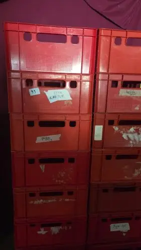 5 x pvc kist – kavel bij Openbare Verkopen, Aalst