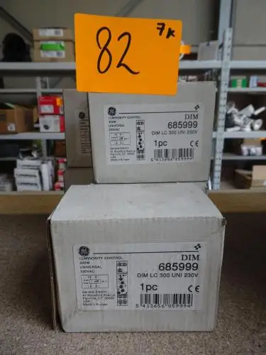7x Drukknopdimmer – kavel bij Openbare Verkopen, Harelbeke