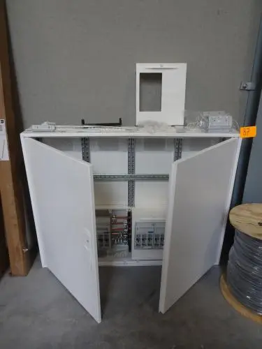 Verdeelkast f-tronic – kavel bij Openbare Verkopen, Harelbeke