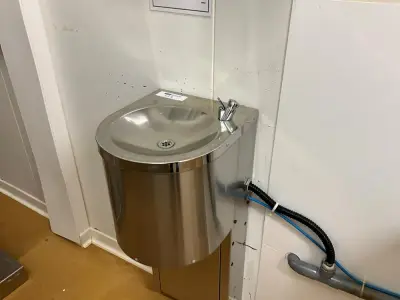 Stainless Steel Water Dispenser – kavel bij Dome Auctions, Kingersheim