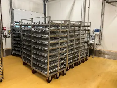 Set of 12 baking carts – kavel bij Dome Auctions, Kingersheim