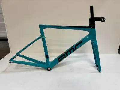 BMC Roadmachine SLR01 maat 54 – kavel bij Openbare Verkopen, Ingelmunster