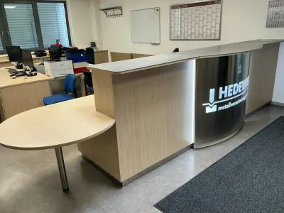 Office counter – kavel bij Dome Auctions, Höhenkirchen-Siegertsbrunn