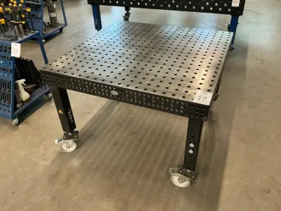 Siegmund welding table – kavel bij Dome Auctions, Höhenkirchen-Siegertsbrunn