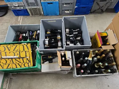 (110x) fles(sen) Diverse wijnen & mousserende – kavel bij Auctim, Aartselaar