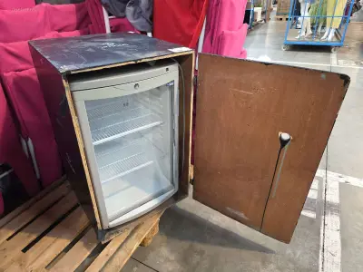 Vitrinekoelkast TEFCOLD BC145W/FAN – kavel bij Auctim, Aartselaar