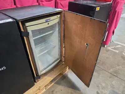 Vitrinekoelkast TEFCOLD BC145W/FAN – kavel bij Auctim, Aartselaar