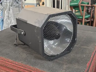 Blacklight spot Showtec 80318 Black light 400w – kavel bij Auctim, Aartselaar