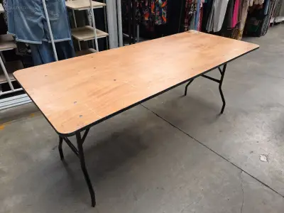 (26x) houten klaptafels – kavel bij Auctim, Aartselaar