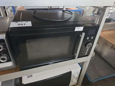 Microgolfoven Quigg AG823A4J – kavel bij Auctim, Aartselaar