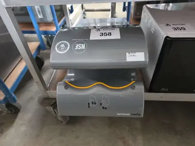 Automatische handen droger Dyson Airblade – kavel bij Auctim, Aartselaar