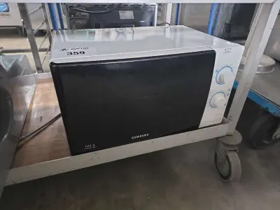 Microgolfoven Samsung ME711K – kavel bij Auctim, Aartselaar