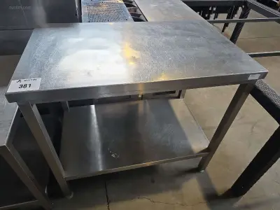 Inox werktafel – kavel bij Auctim, Aartselaar