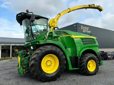 Zelfrijdende veldhakselaar John Deere 8700i – kavel bij Auctim, Sart Lez Spa
