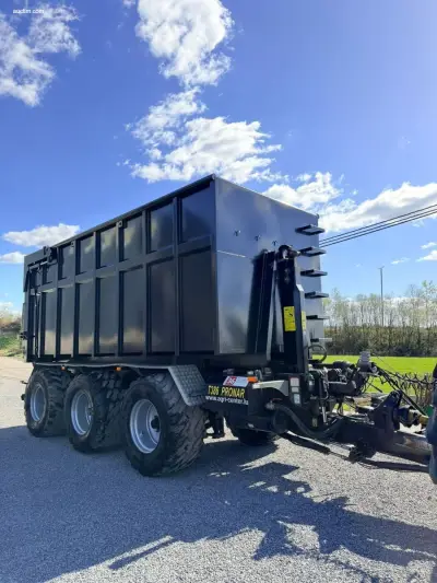 Pronar T386 3-assige haakarmtrailer – kavel bij Auctim, Sart Lez Spa