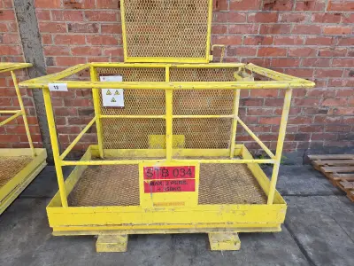 Werkkooi voor heftruck – kavel bij Auctim, B-9100 9100 Sint-Niklaas, Aerschotstraat 114