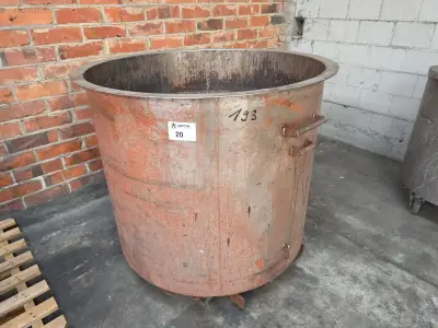Verrijdbare inox opslagtank NN – kavel bij Auctim, B-9100 9100 Sint-Niklaas, Aerschotstraat 114