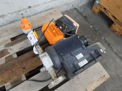 industriële doseerpomp Prominent – kavel bij Auctim, B-9100 9100 Sint-Niklaas, Aerschotstraat 114
