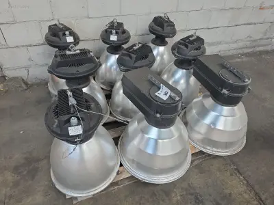 (9x) Industriële hanglampen Sylvania SHP/HSI-SX – kavel bij Auctim, B-9100 9100 Sint-Niklaas, Aerschotstraat 114