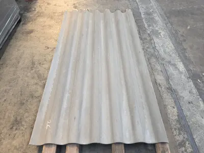 (130x) Vezelcement golfplaten SVK NEPTUNUS – kavel bij Auctim, B-9100 9100 Sint-Niklaas, Aerschotstraat 114