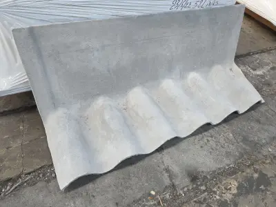 (60x) Vezelcement hulpstukken voor golfplaten SVK – kavel bij Auctim, B-9100 9100 Sint-Niklaas, Aerschotstraat 114