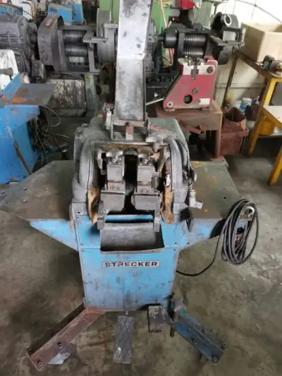 Strecker stomplasapparaat type 2A (12 kVA) sn 36651 – kavel bij Auctim, Jemeppe Sur Meuse