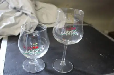 Partij Glazen Kriek Max – kavel bij Openbare Verkopen, Diksmuide