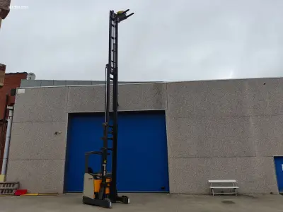 Crown ESR 5260-16 OPT3 Reachtruck NN – kavel bij Auctim, Vichte