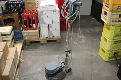 Wirbel Boenmachine – kavel bij Openbare Verkopen, Diksmuide