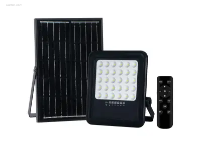 (2 x) 2 x Solar 1000 Lumen LED Breedstraaler met – kavel bij Auctim, Puurs