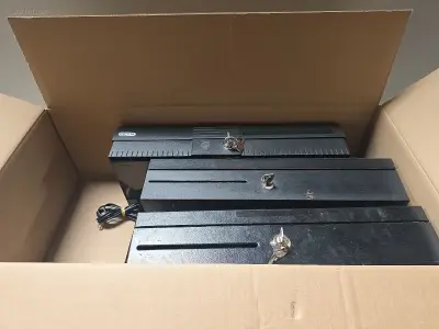 (3x) Kassalades Micronics – kavel bij Auctim, Aartselaar