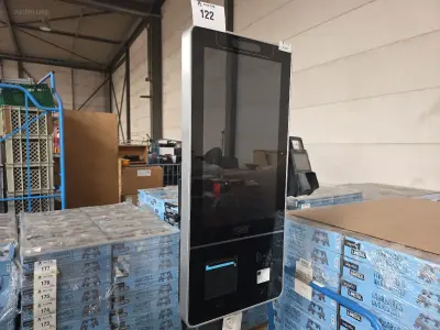 Zelfbediening kiosk met touchscreen T-Quiosk – kavel bij Auctim, Aartselaar