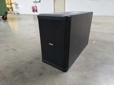 Speaker zwart QSC AD-S28TW sub – kavel bij Auctim, Aartselaar