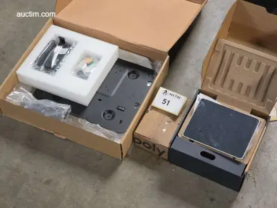 Videoconference-Touchcontrol Polycom Poly GC8 – kavel bij Auctim, Aartselaar
