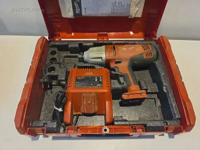 accu slagmoersleutel Milwaukee V28 IW – kavel bij Auctim, Aartselaar