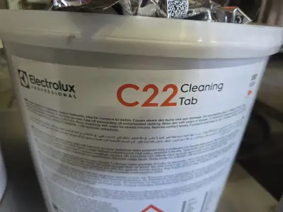 Diverse reinigingsmiddelen Electrolux – kavel bij Auctim, Yves-Gomezée