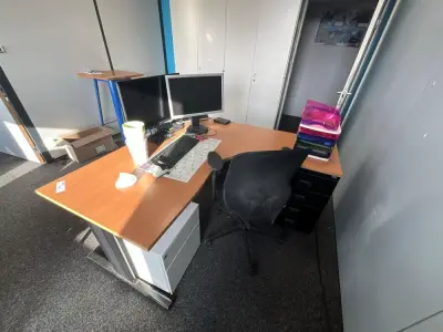 Office Workstation – kavel bij Dome Auctions, Kingersheim