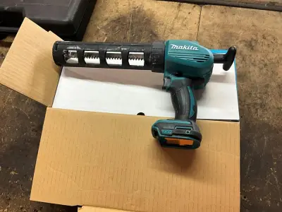 Makita DCG180 Caulking Gun – kavel bij Dome Auctions, Kingersheim