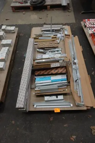 Pallet diverse deur pompen – kavel bij Openbare Verkopen, Wervik