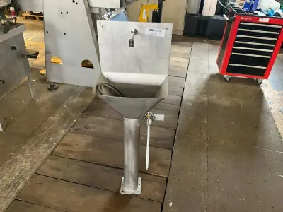 Industrial Sink – kavel bij Dome Auctions, Kingersheim