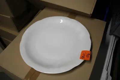 Lot V 35 Borden Diam 33Cm – kavel bij Openbare Verkopen, Diksmuide