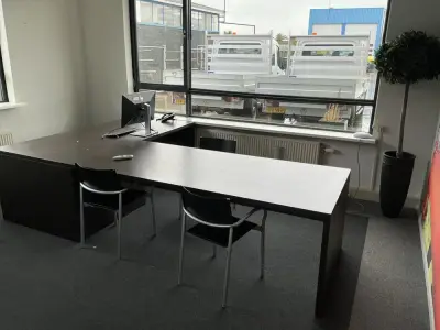 Kantoorinhoud – kavel bij Dome Auctions, Rotterdam